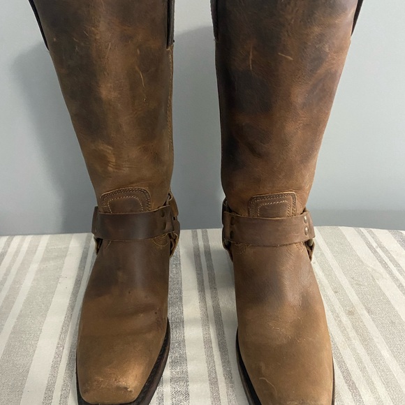 Frye Shoes - Frye Womens Harness 12-R Boot size 7 1/2 Medium 77300-3